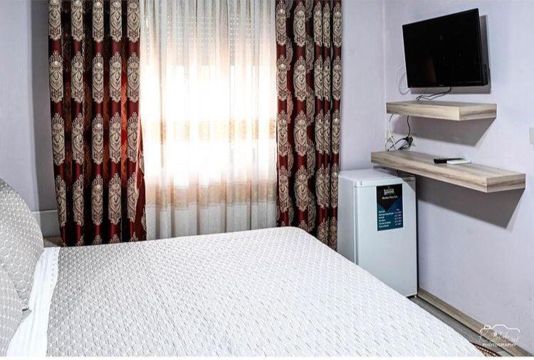 Vila Leo Lux Korce Bagian luar foto