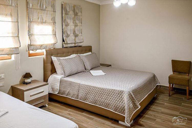 Vila Leo Lux Korce Bagian luar foto